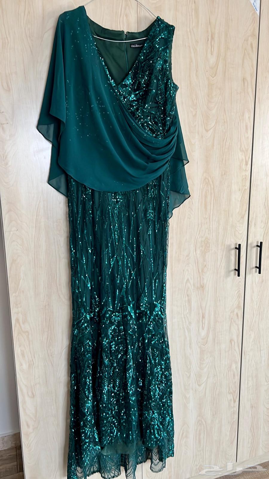 Luxurious occasion dress, used only once, for sale at a symbolic price63208114362881111