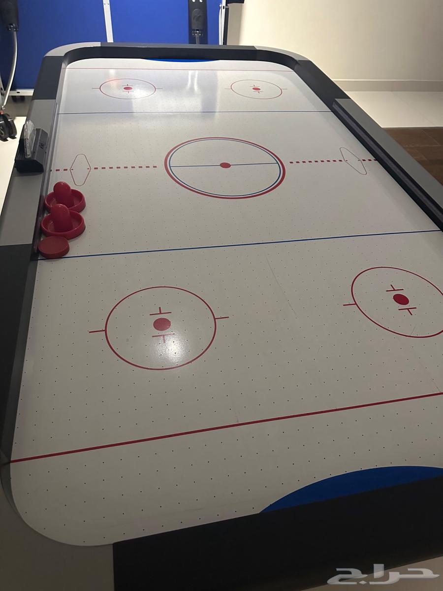 Hockey table for 50063208129832194112