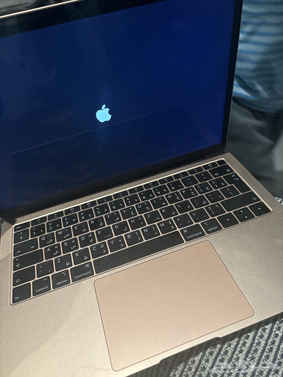 Apple laptop63206100659202112