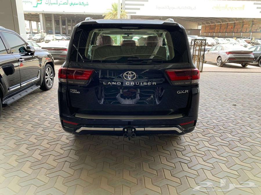 Land Cruiser GX SR L3 gasoline 2024 cash and installments63311611799683114