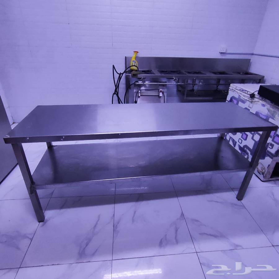 Stove, gas cylinder, and stainless steel tables63208137369987112
