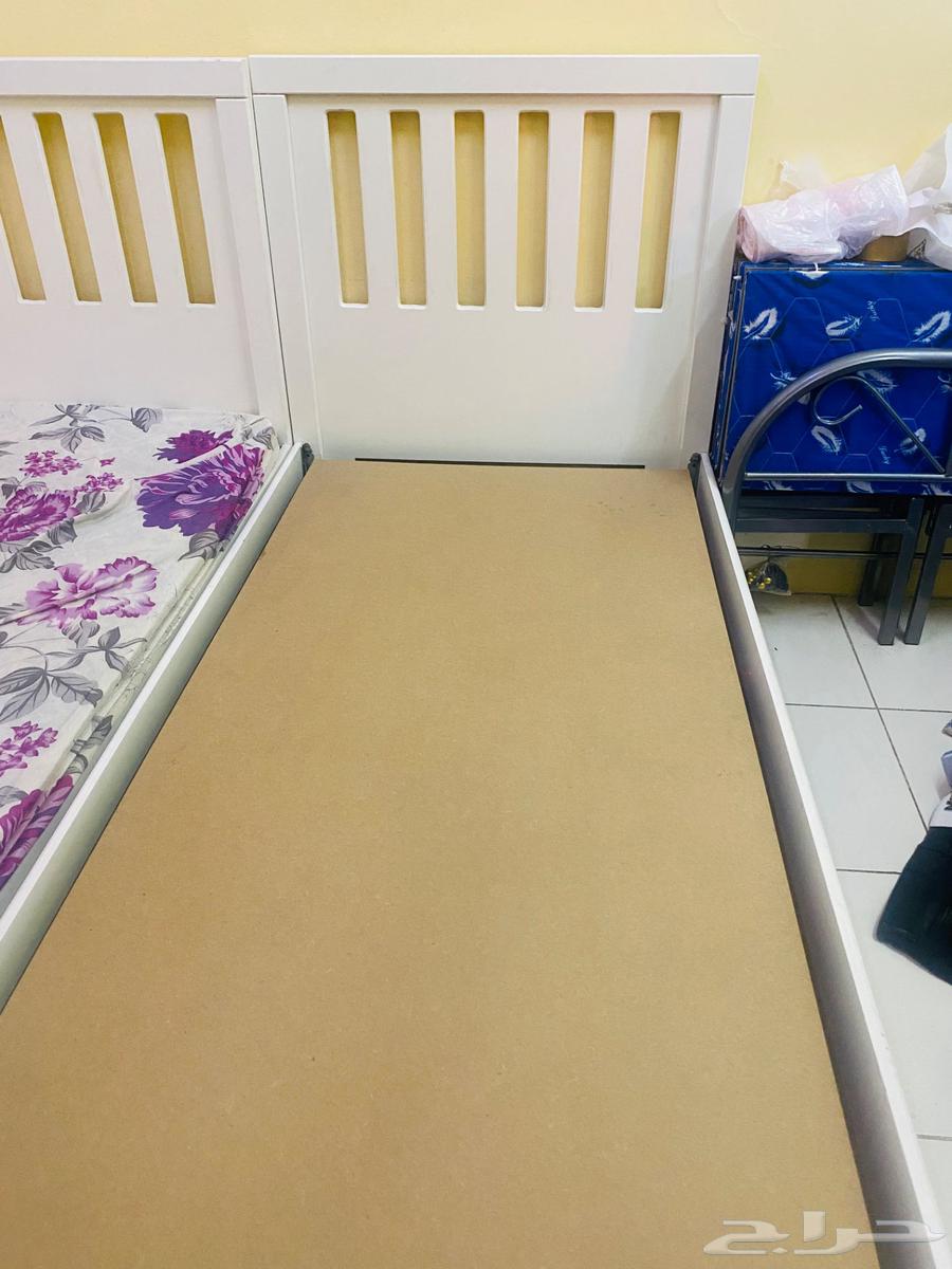 Single bed with mattress63205074156546113