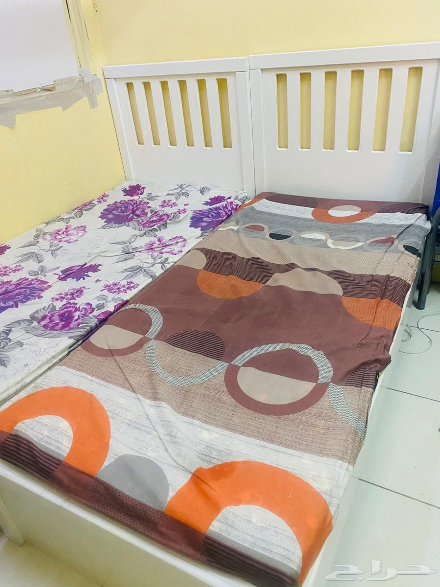 Single bed with mattress63205074156546114