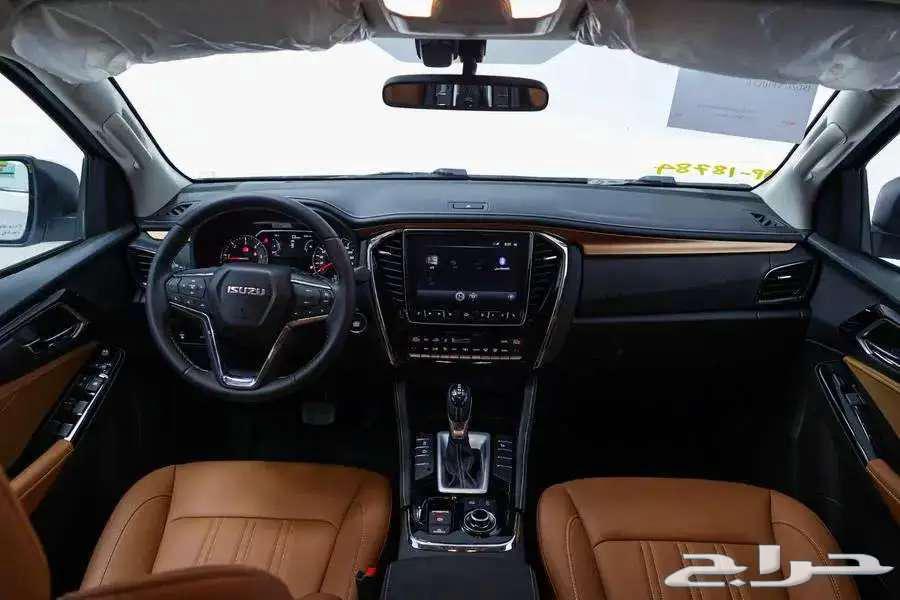 Isuzu MU-X full option double cabin fingerprint 2024 model63309159519491114