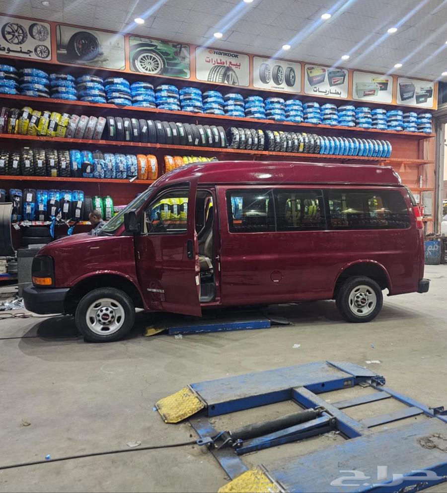 For sale, a GMC Savana with a high roof. Sold.63307841509379112