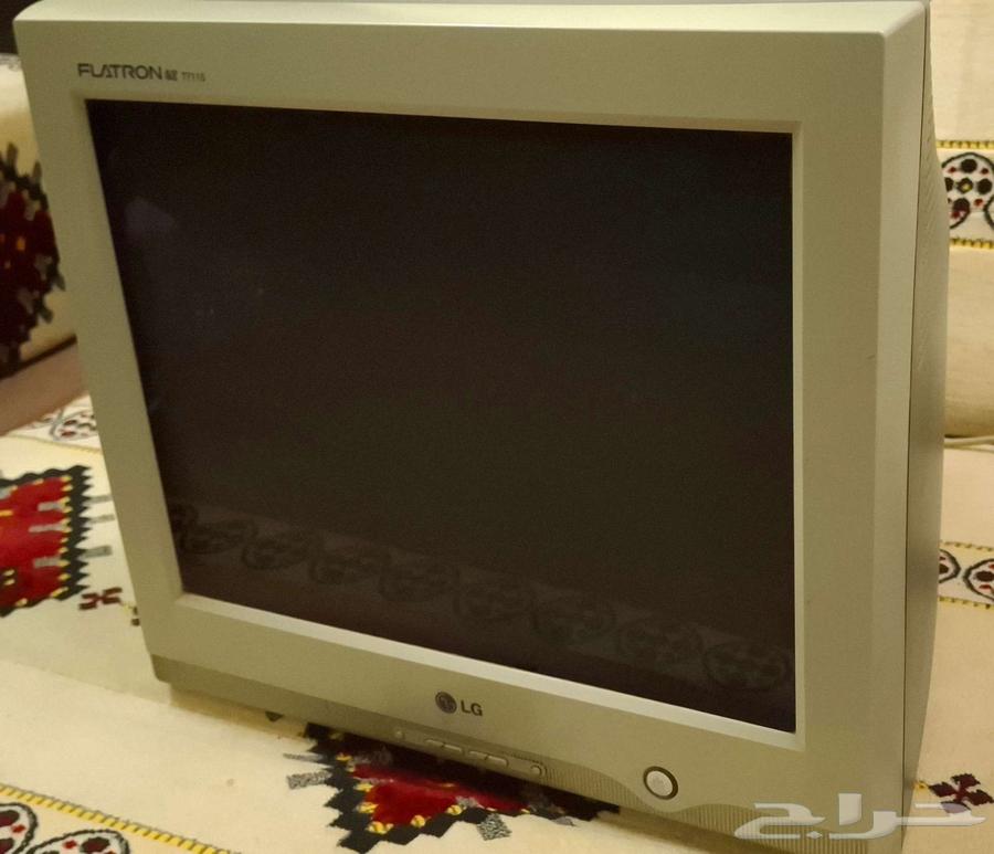 Old LG Flatron CRT computer monitor63202432518530111