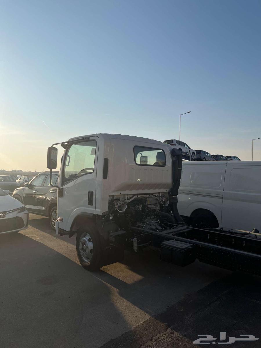 Isuzu Dina 4-ton long chassis 4.9563305680861825111