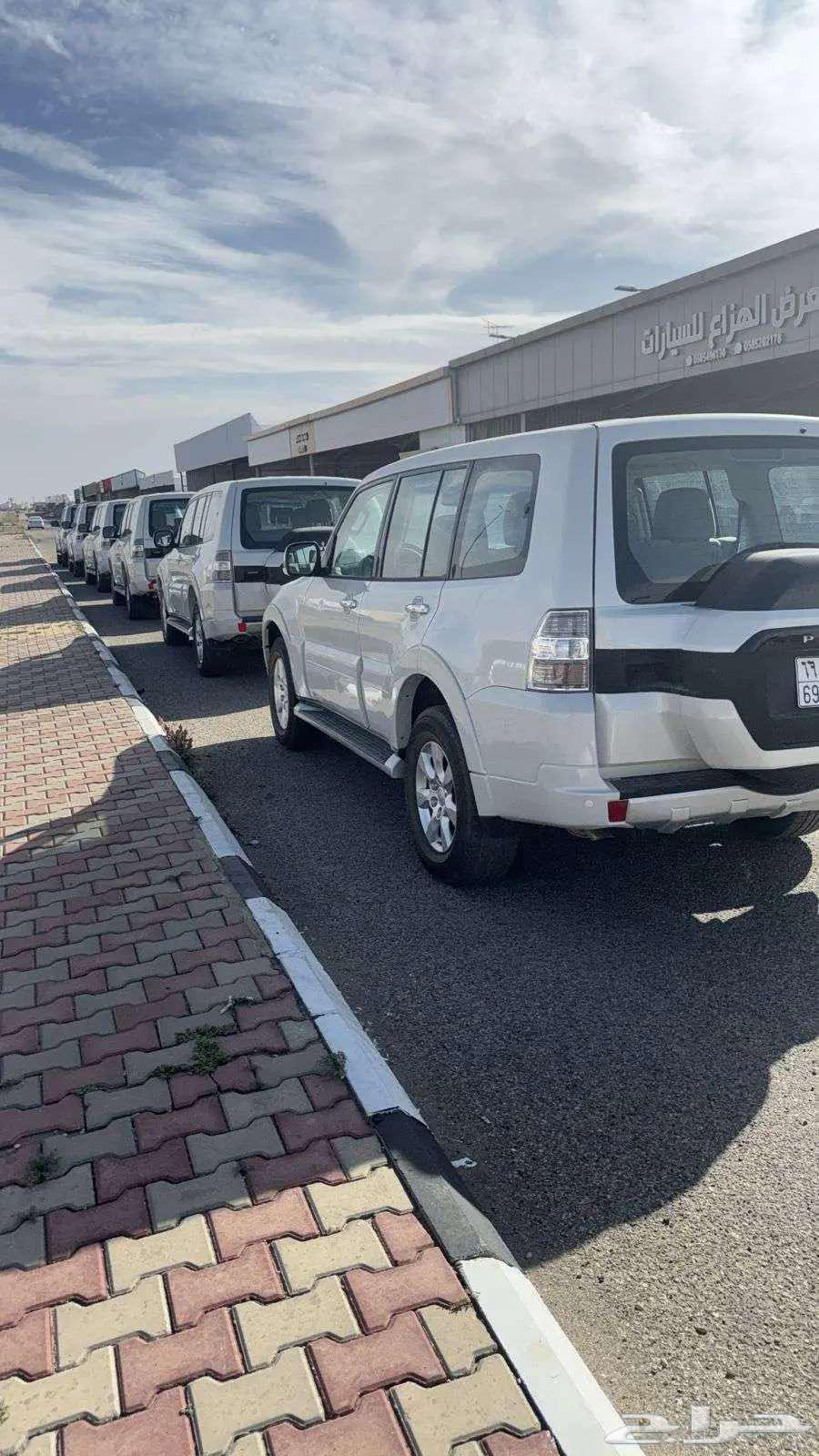 يعلن معرض الهزاع عن وصول دفعه سيارات تابعه لشركة الكهرباء63303720561793111