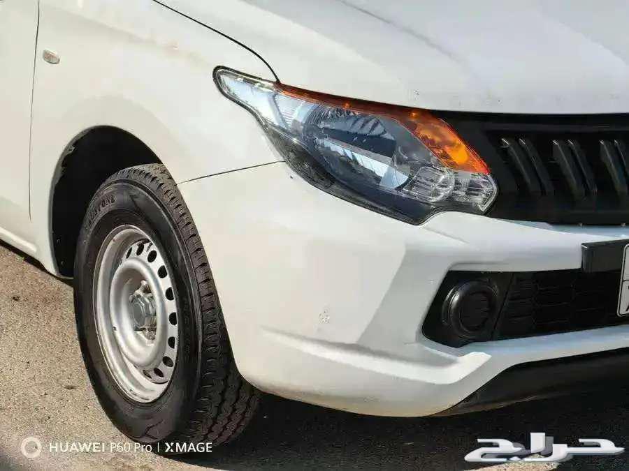 Mitsubishi L200. Gasoline version, 2018 model, with only one scratch.63305603272961113