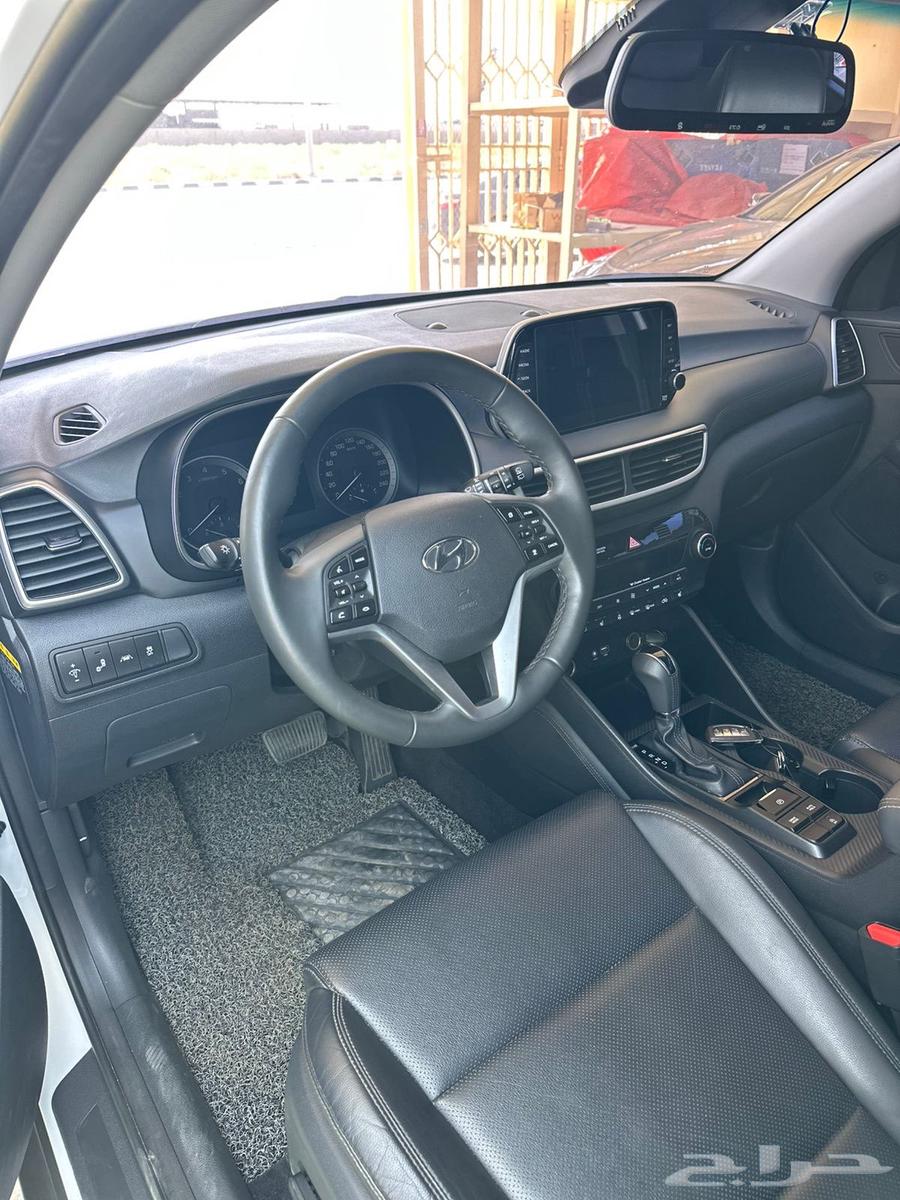 Hyundai Tucson with gasoline (customs card)63298816299265114