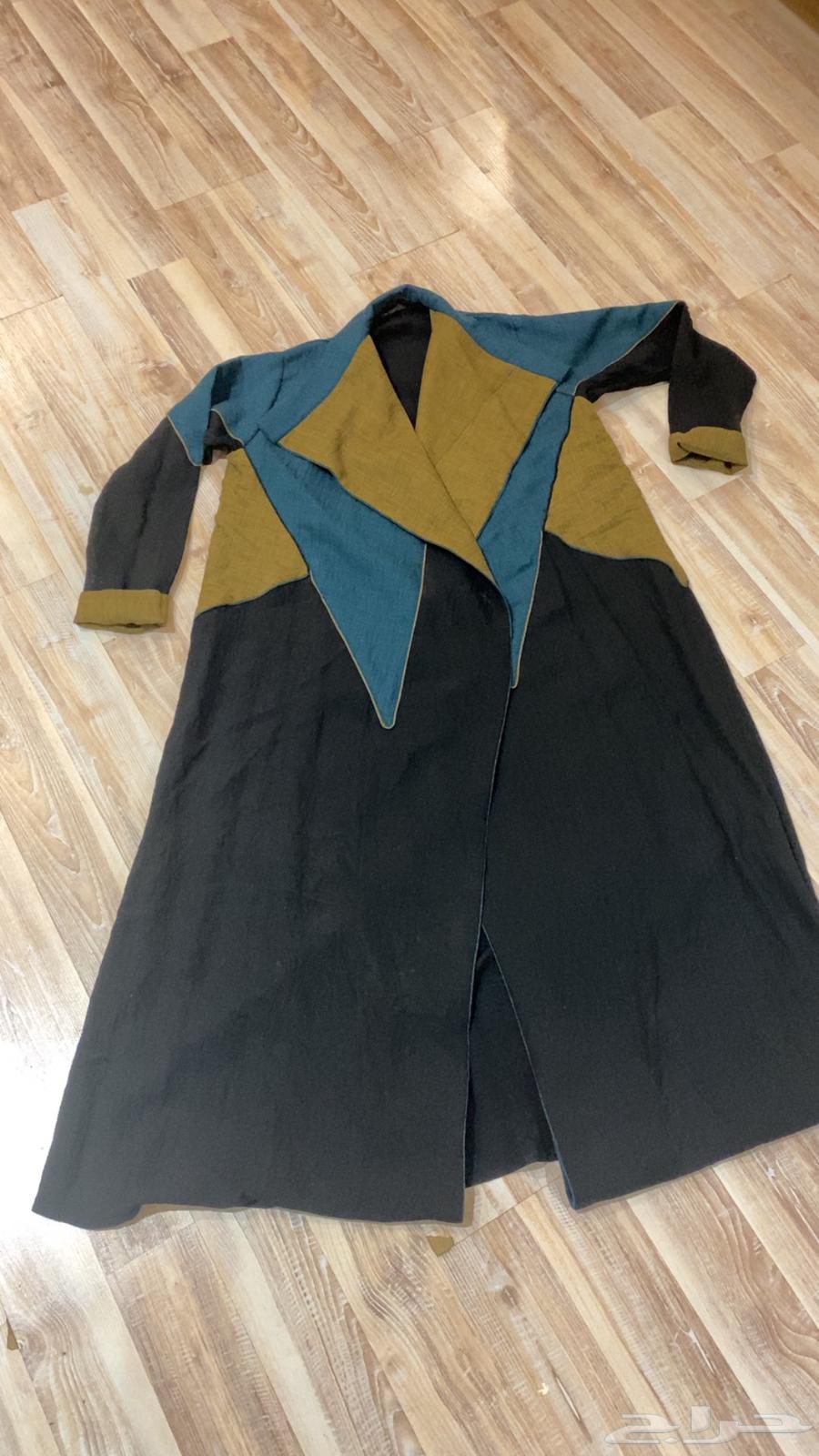 Semi-new abayas for sale63197869183362112