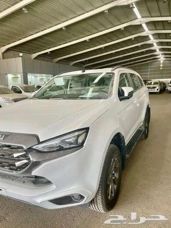 Isuzu MUX full option double cab model 2024, cash and installment available63296751167617111