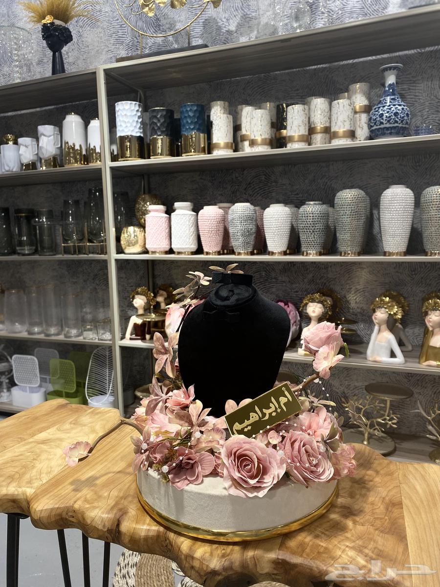 All items in the place are completely for sale63009165329539113