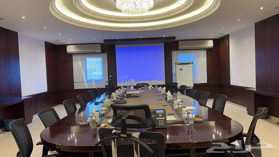 Used office furniture, almost new, for sale in Riyadh63191804551810112
