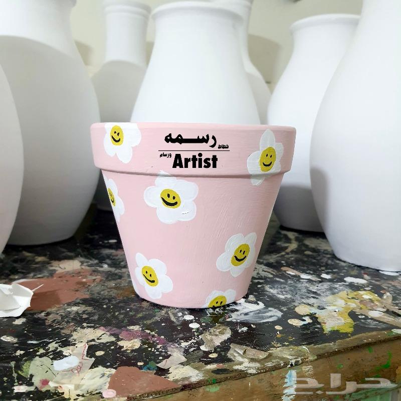 Calligrapher and painter - Drawing and coloring pottery - Writing on pottery - His grandfather63009297814146112