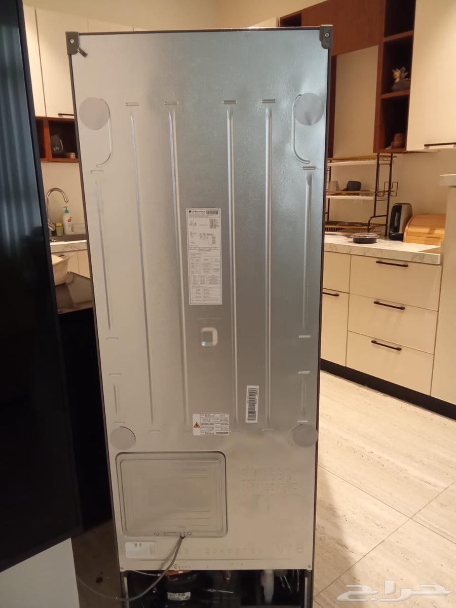 LG 9 cubic feet refrigerator, used for 6 months, with extra 3-year warranty63186469136771111