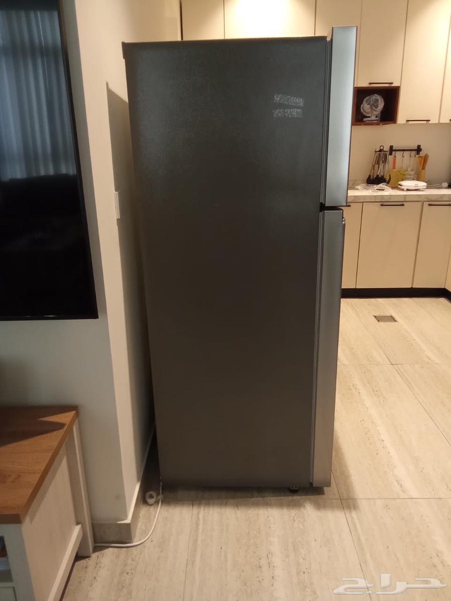 LG 9 cubic feet refrigerator, used for 6 months, with extra 3-year warranty63186469136771112