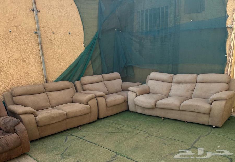 A Demos sofa set and an American sofa set for sale63184955223298111