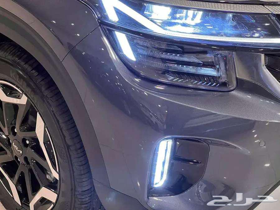 Kia Seltos 2025 model with full panorama and leather seats at a competitive price offer63272238901633113