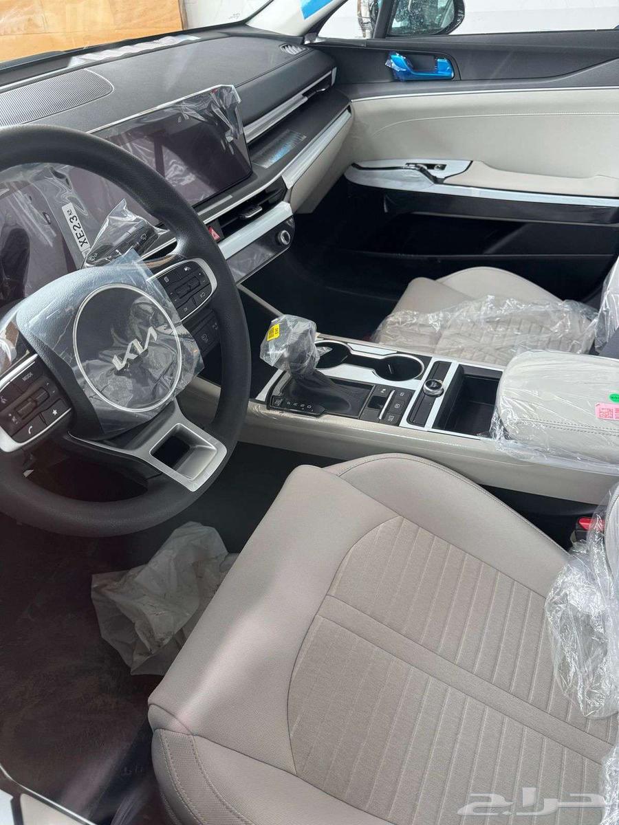 Kia K5 Standard, upgraded and half full 202563269898527107112