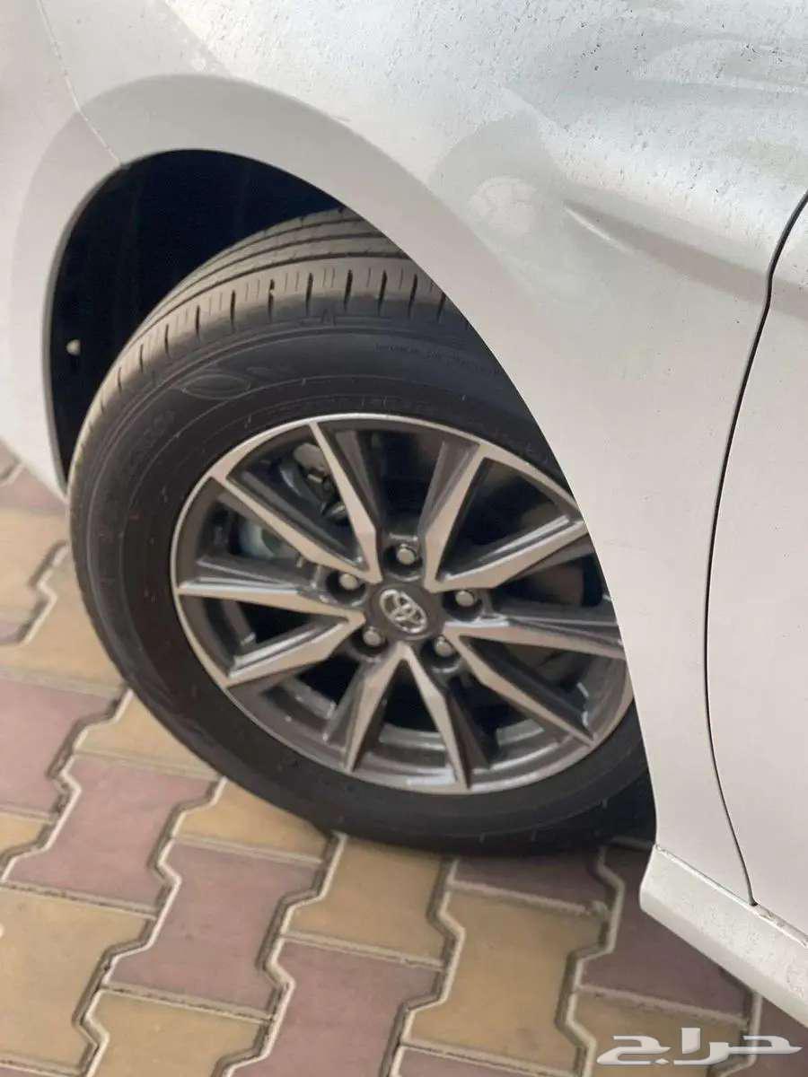 Toyota Camry 2025 E model available in colors at Ibn Dhiyab Company63266098916867113