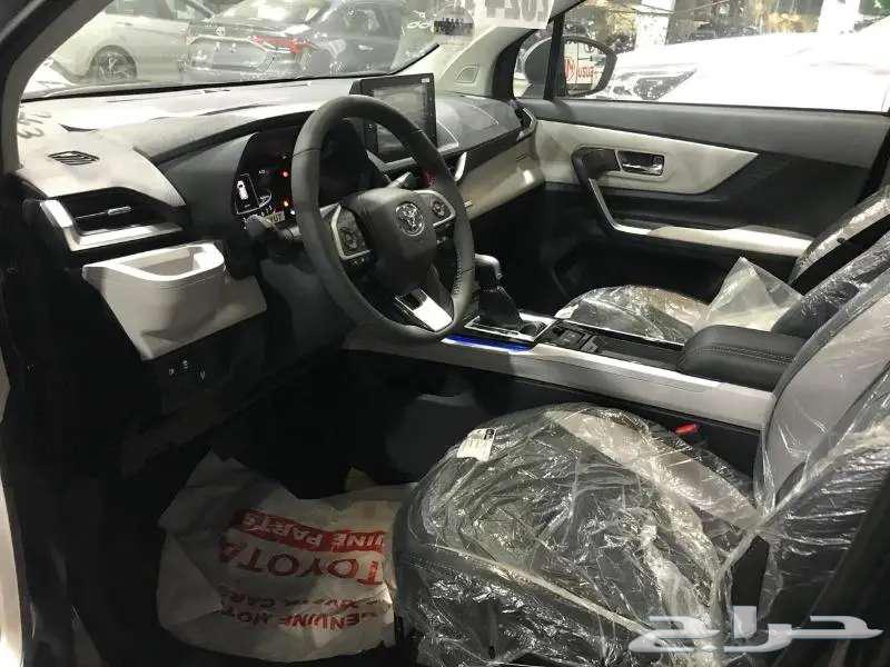 Toyota Veloz 2024 GLX (Installment and cash sales)63258154286593111