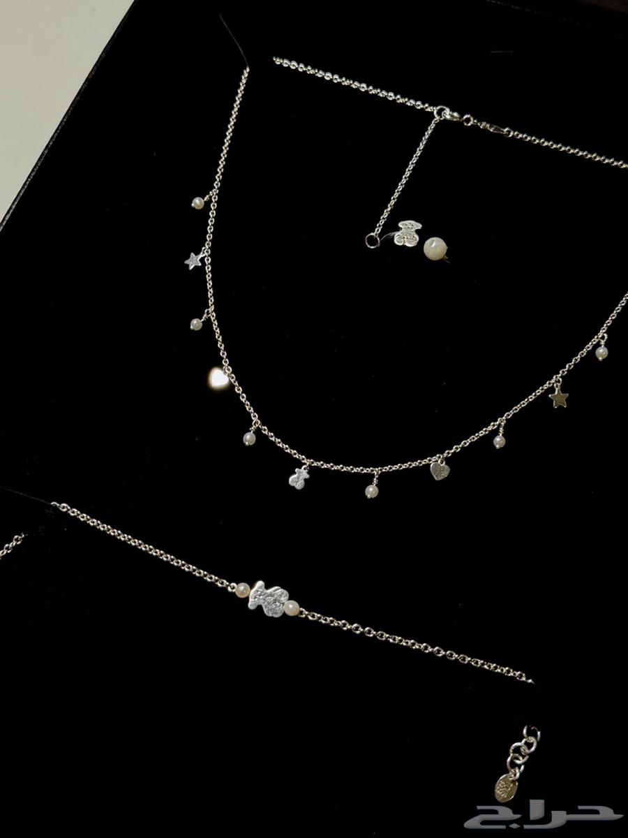 سلسال وسوارة ماركة توس Tous للبيع63174543236609113
