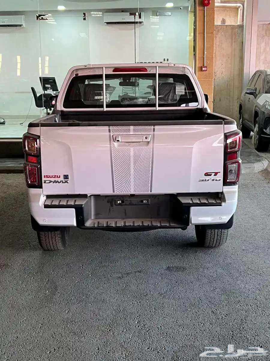 Isuzu D-Max V-Cross GT Diesel Automatic 2023, installment 1850, Al-Hussein63259226381825112
