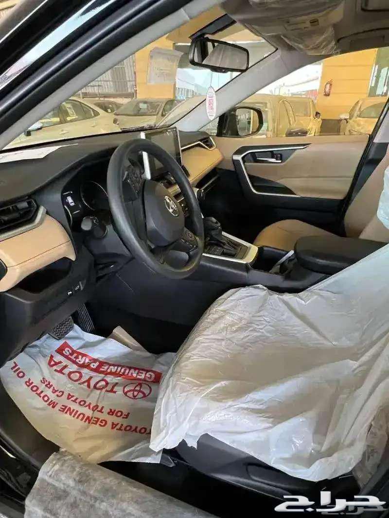 تويوتا راف فور XLE بنزين 2024 بقسط 1960 لدي الحسن63254542472705114
