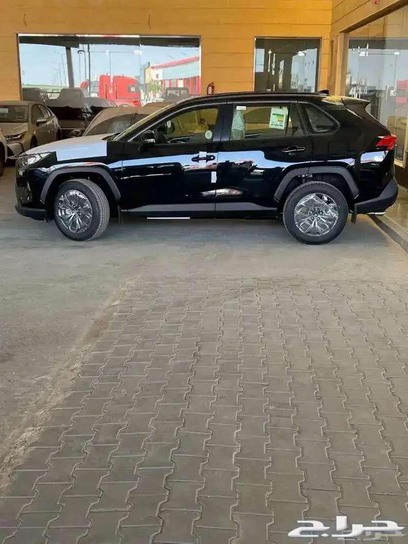 تويوتا راف فور XLE بنزين 2024 بقسط 1960 لدي الحسن63254542472705111