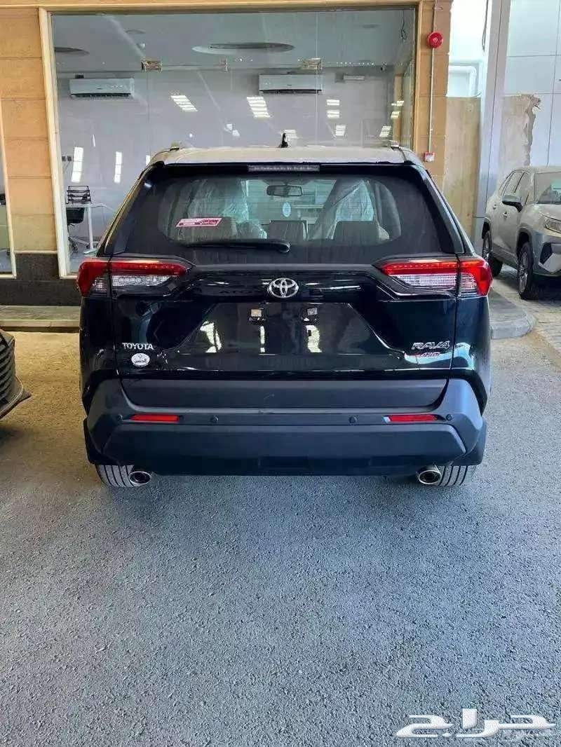 تويوتا راف فور XLE بنزين 2024 بقسط 1960 لدي الحسن63254542472705112