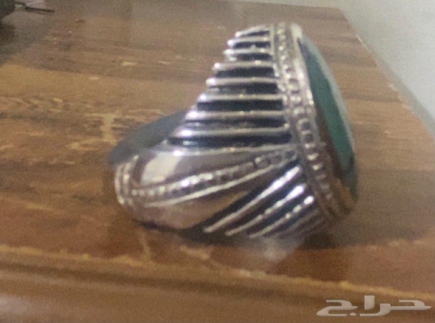Hello, I'm showing you a ring from rare craftsmanship63171950230529114