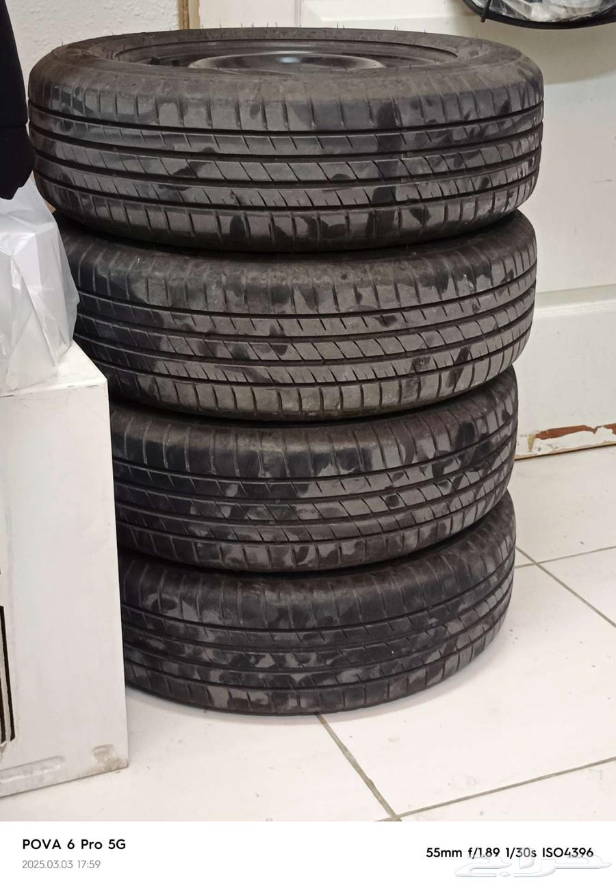 rim and tire with free wheel cover63256614243714119