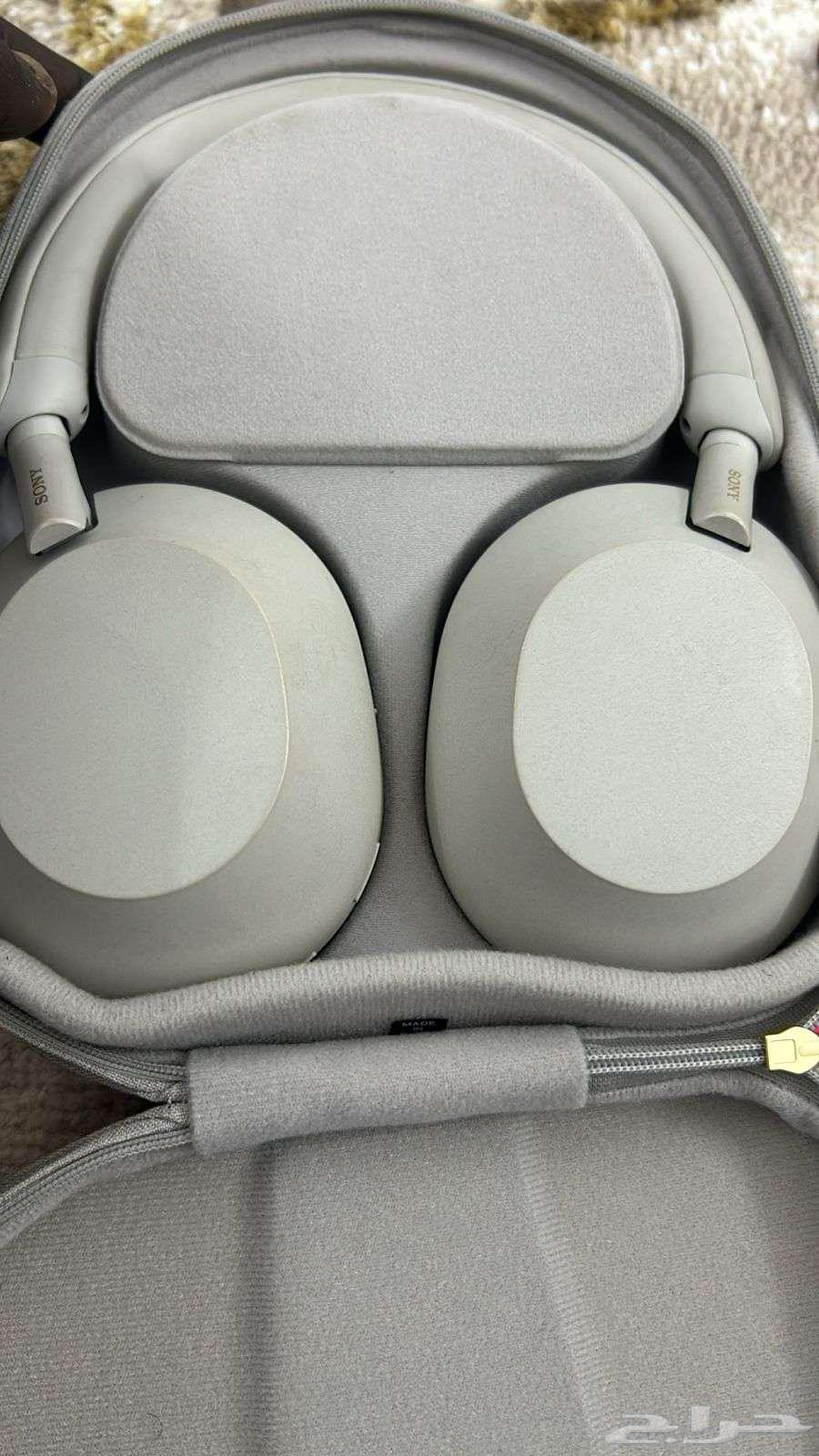 Sony WH-1000XM5 headphones63171056692098111
