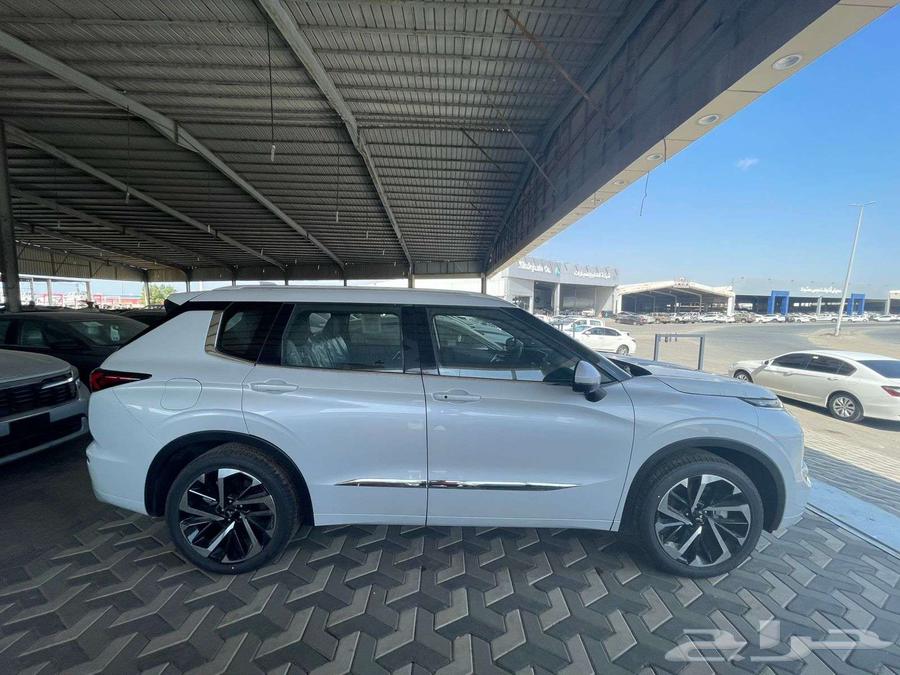 Mitsubishi Outlander 2024 Premium Full Option Cash and Installment63259758965378111