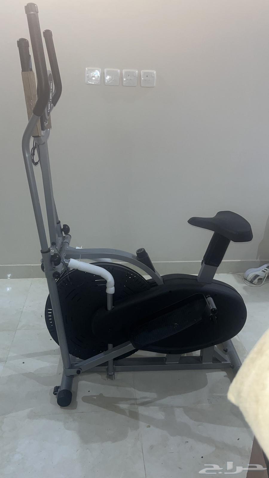 Exercise machine63168240365058111
