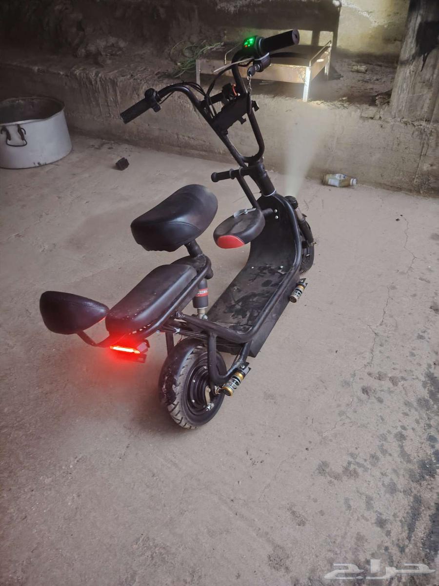 Electric scooter63165437080321112