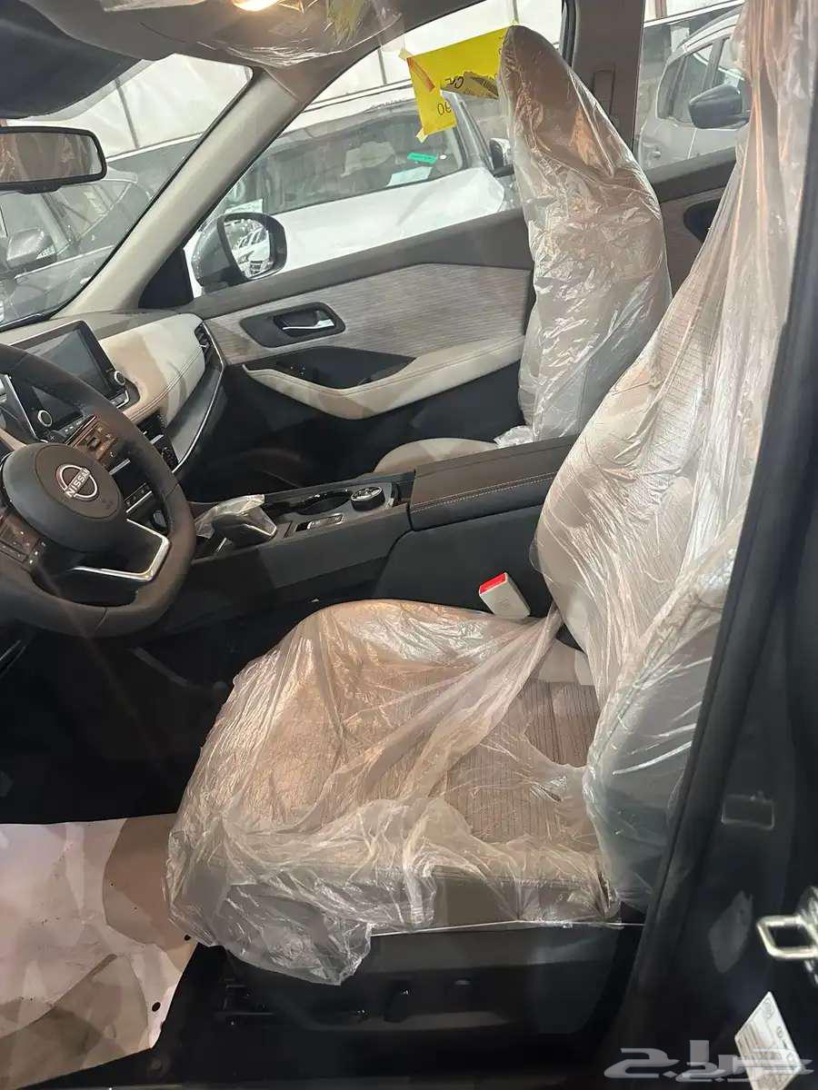 Nissan Extreem 7-passenger SV without panorama 202563249783667714111