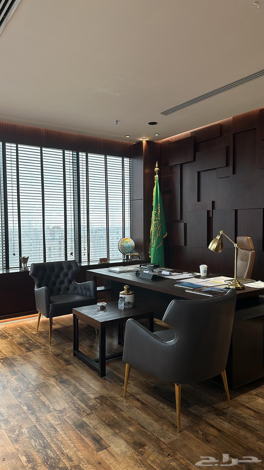 مقر شركه للتقبيل تشطيب فاخر جاهزه للعمل63005963346178113