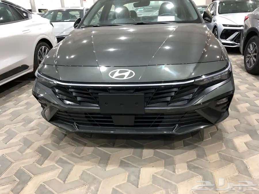 Hyundai Elantra 2.0 and 1600 Smarts 2025 installment at the lowest price63249780515970114