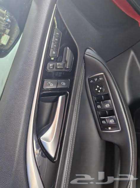 INFINITI QX30 2018  Full Options  205k KM  57 000 SAR63245739369346113