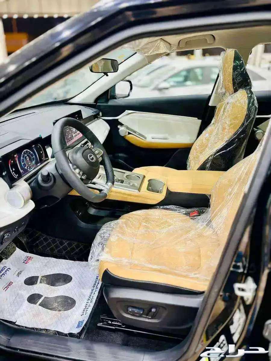 What is the price of the GMC model 2025 with a special price for cash and installments?63245739327745113