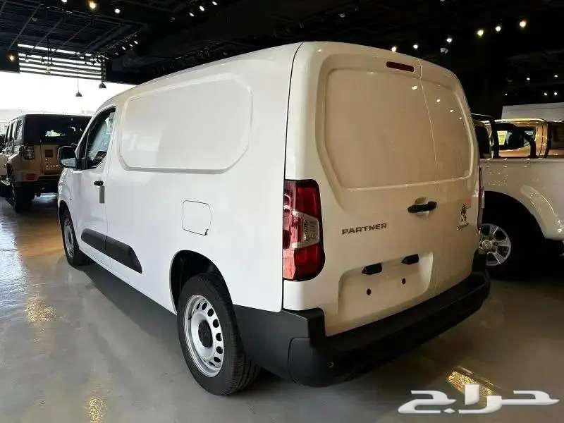 Peugeot Partner 2024 diesel vehicle63238614144003114