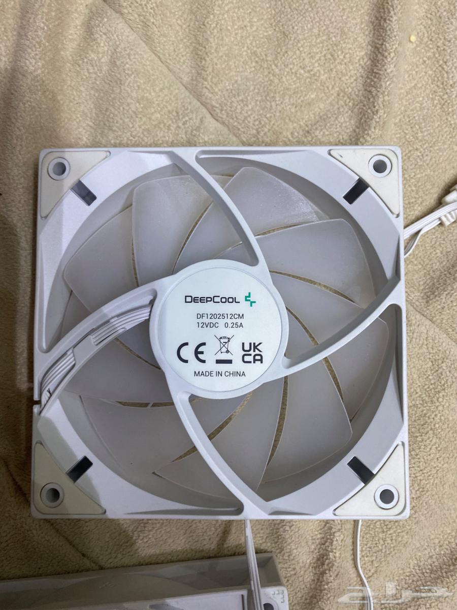 مراوح كمبيوتر غير مستخدمه Deep Cool RGB PC631612987974411121