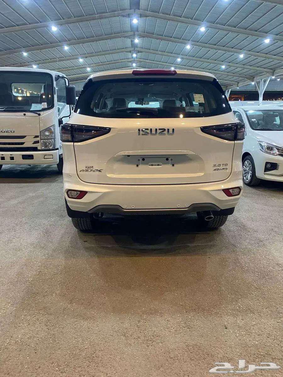 Isuzu MU-X Full Option Double 202463239104310275111