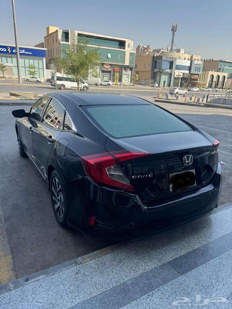Honda Civic 201763235608733314112
