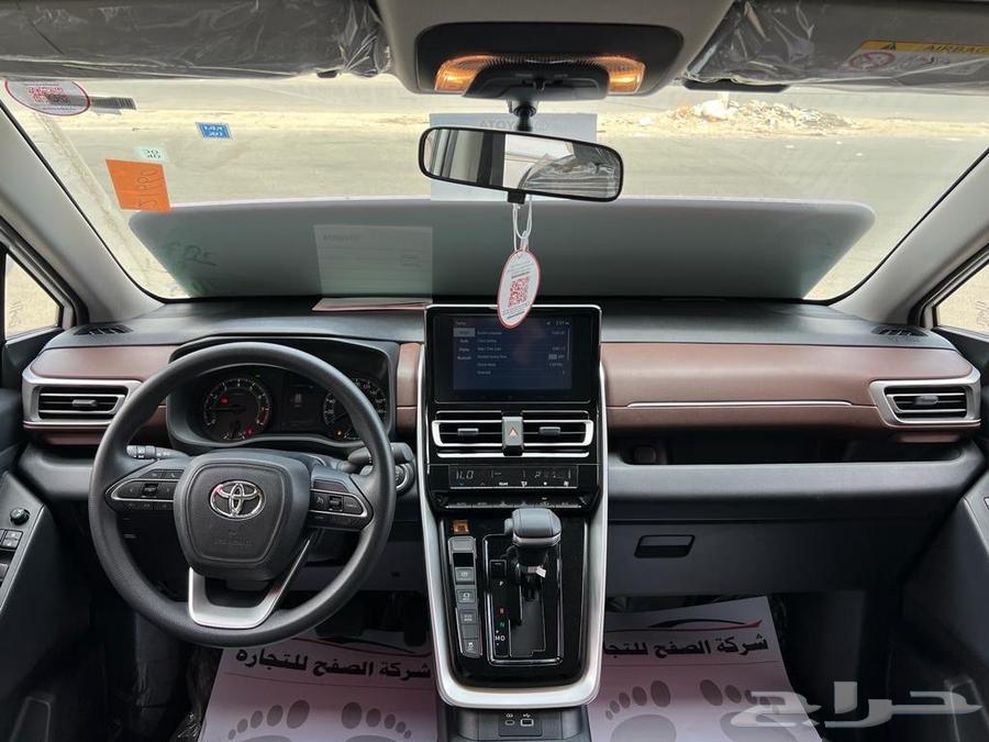 Toyota Innova with GL trim, 2024 model, the lowest price63234629326978114