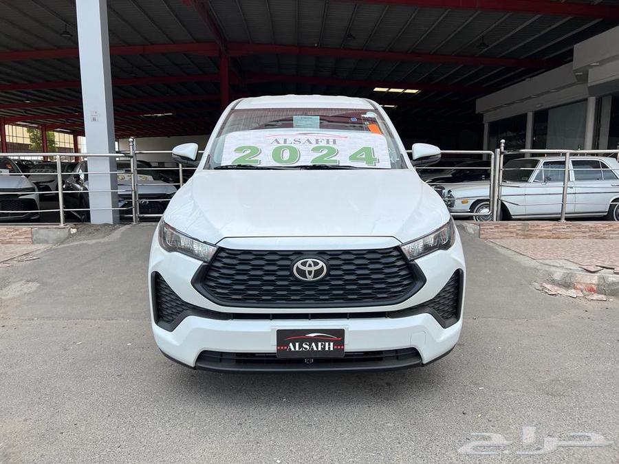 Toyota Innova with GL trim, 2024 model, the lowest price63234629326978113