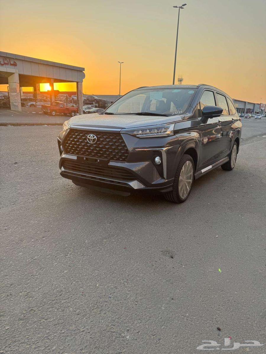 تويوتا فيلوز 1500 cc .رصاصى موديل 202463231232904707113