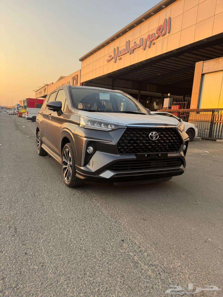 تويوتا فيلوز 1500 cc .رصاصى موديل 202463231232904707111